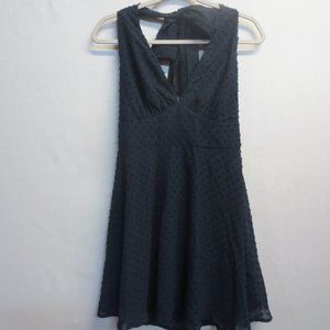 LULU'S NAVY TEXTURED HALTER DRESS - LADIES SIZE MEDIUM